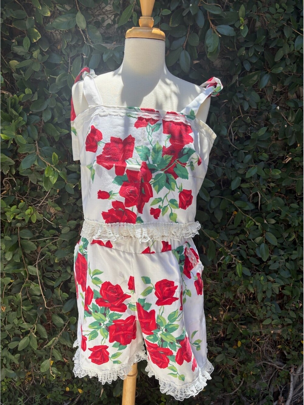 Upcycled vintage red rose cotton tablecloth set
